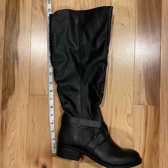 Boots! - Picture 6 of 6